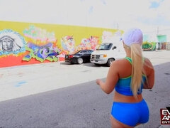 Grosser schwanz, Schwarz, Blondine, Blasen, Schwanz, Hd, Milf, Öffentlich