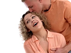 デカチン, ブロンド, フェラチオ, ヨーロピアン, 開帳, 彼女, キス, オッパイの