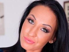 Amateur, Morena, Tacones, Masturbación, Solo, Estriptis, Tetas, Vibrador