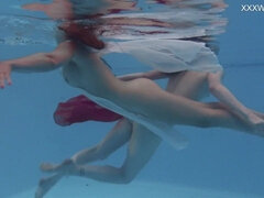 18 jahre, Leie, Arsch, Braunhaarige, Freundin, Hd, Pool, Unter wasser