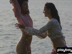 Chica, Playa, Checa, Lesbiana, Desnudo, Al aire libre, Sexo soft, Tetas