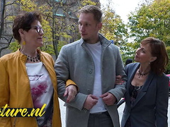 フェラチオ, バック, 女 人男 人, 指いじり, 眼鏡, 毛深い, なめる, のぞき