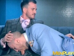 Bearded hunks Franky Fox and Jp Dubois go bareback in the office