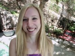 Amateur, Verga grande, Tetas grandes, Rubia, Mamada, Tetas naturales, Al aire libre, Adolescente