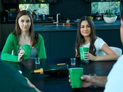 Жопа, Минет, Брюнетки, Собачьи, Группа, Оргии, Бритые, Сиськи