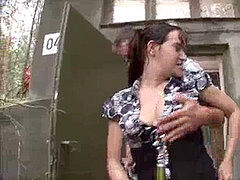 素人, イく瞬間, 顔射, 指いじり, グループ, なめる, オージー, アウトドア