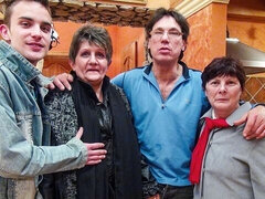 Culo grande, Verga grande, Tetas grandes, Mamada, Gordita, Estilo perrito, Grupo, Maduro