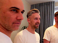 Анальный секс, Большой член, Групповуха, Группа