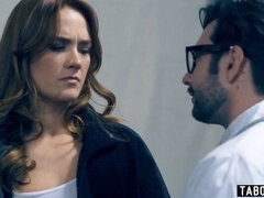 Brunette brune, Éjaculation interne, Tir de sperme, Médecin, Hard, Mature, Mère que j'aimerais baiser, Réalité