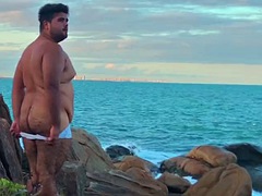 Gay Amateur Chubby gay goes to the beach to jerk off and show off his ass