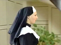 デカ尻, ヨーロピアン, ドイツ人, 尼, オマンコ, ティーン, スカートのぞき