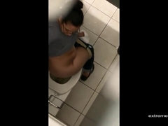 Amateur, Cul, Gros cul, Brunette brune, Mère que j'aimerais baiser, Maman, Espionne, Toilettes