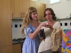 Любители, Анальный секс, Красотки, Фетиш, Пальцем, Волосатые, Лесбиянка, Оргазм