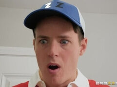 Sucer une bite, Brunette brune, Tromperie, Couple, Talons, Mère que j'aimerais baiser, Pov, Chatte