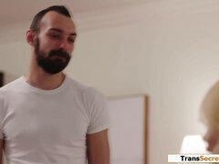 Поза 69, Анальный секс, Большие сиськи, Грудастые, Глубокая глотка, Ласковые ручки, Трансы, Тату