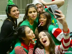 Asiatique, Brunette brune, Faciale, Lesbienne, Léchez, Maigrichonne, Avaler, Tatouage