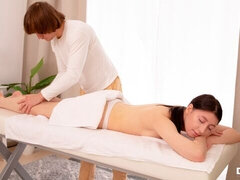 Grote lul, Pijpbeurt, Bruinharig, Handbeurt, Likken, Masseren, Kut duiken, Tieten likken