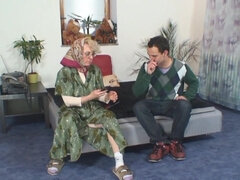 18 jaar, Mooie dikke vrouwen, Pijpbeurt, Tsjechisch, Brillen, Hd, Rijpe lesbienne, Geschoren