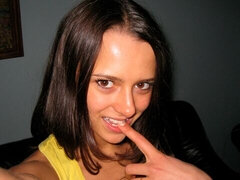 Enthousiasteling, Bruinharig, Vingeren, Gapende, Geschoren, Alleen, Tiener, Webcamera