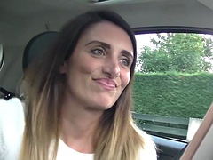 Tetas grandes, Mamada, Corridas, Francés, Al aire libre, Público, Trio, Tetas