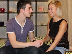 Спальня, Большие сиськи, Блондинки, Минет, Собачьи, Короткая стрижка, Тощие, Молоденькие