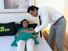 Nana, Gros seins, Sucer une bite, Brunette brune, Plantureuse, Médecin, Indienne