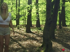 Braunhaarige, Betrug, Freundin, Hardcore, Lecken, Natürlichen titten, Muschi, Tätowierung