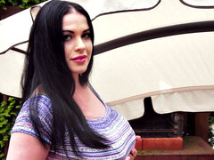 デカパイ, 茶髪の, 巨乳な, 乳首, アウトドア, 一人