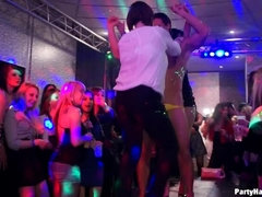 Leie, Schwarz, Blondine, Stiefel, Hardcore, Lingerie, Reiten, Titten