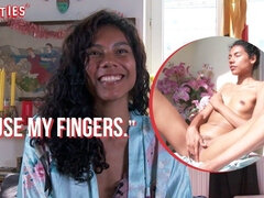 Клитор, Пальцем, Секс без цензуры, Хд, Мастурбация, На природе, Киски, Соло