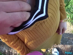 Chica, Coche, Garganta profunda, Sexo duro, Al aire libre, Público, Pelirrojo, Tetas