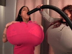 Verga grande, Tetas grandes, Mamada, Morena, Corridas, Fetiche, Pezones, Trio