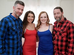 Grosse bite, Gros seins, Sucer une bite, En levrette, Groupe, Seins naturels, Maigrichonne, Adolescente