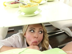 Blonde, Sucer une bite, Cocu, Maman, Pov, Adolescente