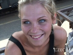 Amateur, Cul, Blonde, En levrette, Petite amie, Innocente, Chatte, Rasée