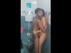 18, 浴室, 彼氏, 彼女, Hd, インド人, キス, 乳首