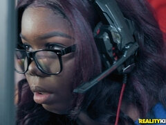 Черные, Блондинки, Минет, Межрасовый секс, Сестра, Сосущие