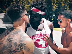 HETEROFLEXIBLE - Gay Boy Drake Von Disguises As Ander Wolfe s Girlfriend To Have His Bussy Busted: Porn