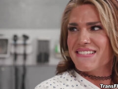 Минет, Глубокая глотка, Затыкание рта, Каблуки, Поцелуи, Носки, Сиськи, Униформа