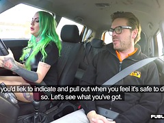 素人, フェラチオ, 車, 淫乱熟女, ピアス, 公共, 生徒, タトゥー