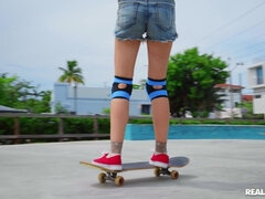 お尻, ブロンド, フェラチオ, 開帳, アウトドア, ラフ, スパンキング, オッパイの