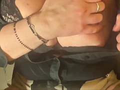 Gros seins, Tromperie, Doigter, Hard, Femme au foyer, Époux mari, Lingerie, Épouse