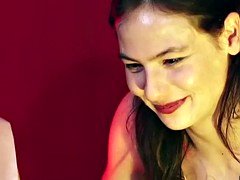 Naakte man aangeklede vrouw, Dominante vrouw, Groep, Handbeurt