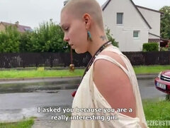 Grosser arsch, Grosse titten, Blasen, Vollbusig, Tschechisch, Natürlichen titten, Öffentlich, Titten