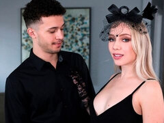 Gros cul, Grosse bite, En levrette, Robe, Lingerie, Seins naturels, Adolescente, Nénés