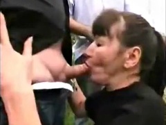 Leie, Blasen, Französisch, Gruppensex, Reif, Milf, Im freien, Schlampe