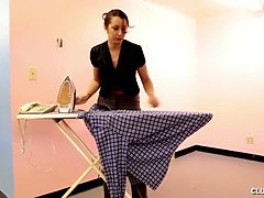 Arsch, Grosser schwanz, Braunhaarige, Handjob, Hausfrau, Mutti, Muschi, Stiefmutter