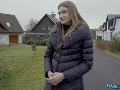 Blond, Pijpbeurt, Lul, Europees, Klein, Openbaar, Tieten likken, Vrouw
