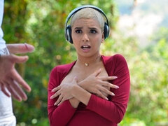 Grosse titten, Schwarz, Masturbation, Milf, Penis, Piercing, Kurzes haar, Tätowierung