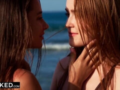 69 negenenzestig, Pijpbeurt, Stel, Interraciaal, Likken, Openbaar, Roodharige vrouw, Tieten likken